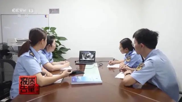 上海“4·4”自动人行道事故原因披露，央视专题报道：“电梯维保”如何保平安?